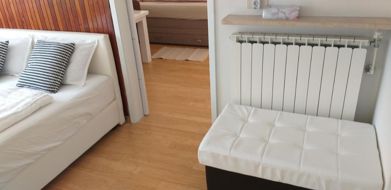 Love 2 Solkan Nova Gorica Exterior photo